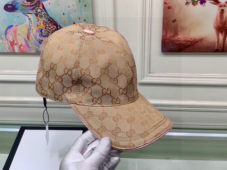 GUCCI GG CANVAS BASEBALL HAT