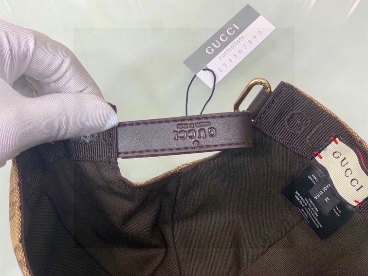 GUCCI GG CANVAS BASEBALL HAT