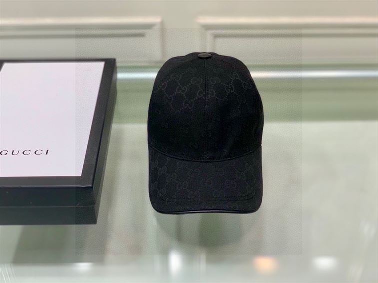 GUCCI GG CANVAS BASEBALL HAT