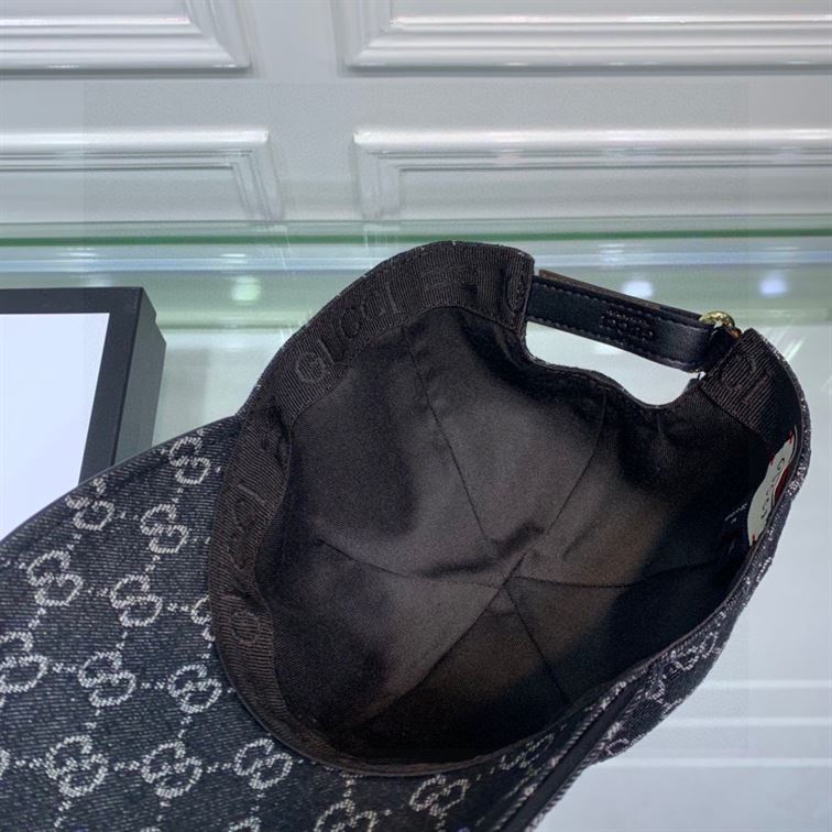 GUCCI GG CANVAS BASEBALL HAT