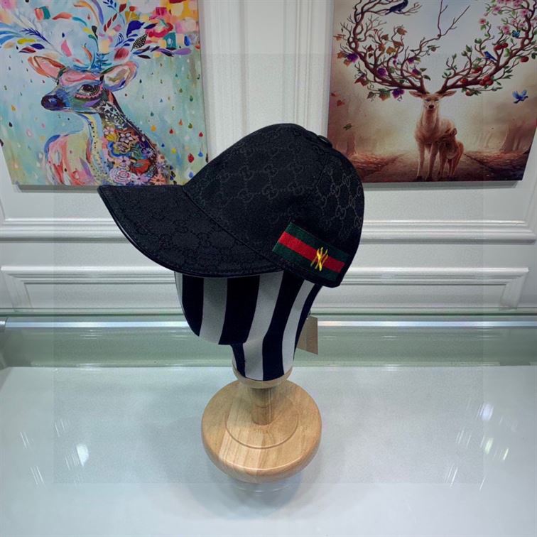 GUCCI GG CANVAS BASEBALL HAT