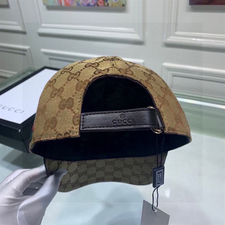 GUCCI GG CANVAS BASEBALL HAT
