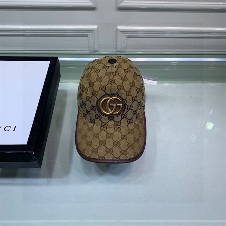 GUCCI GG CANVAS BASEBALL HAT