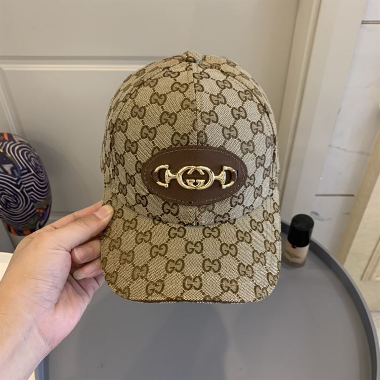 GUCCI GG CANVAS BASEBALL HAT