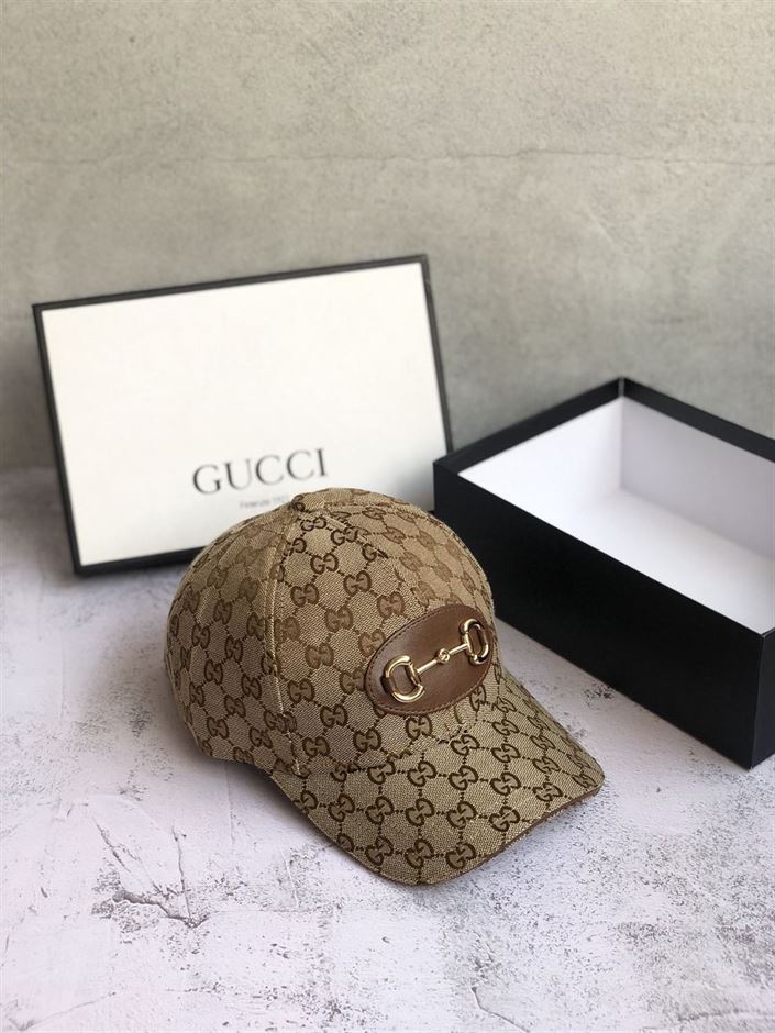 GUCCI GG CANVAS BASEBALL HAT