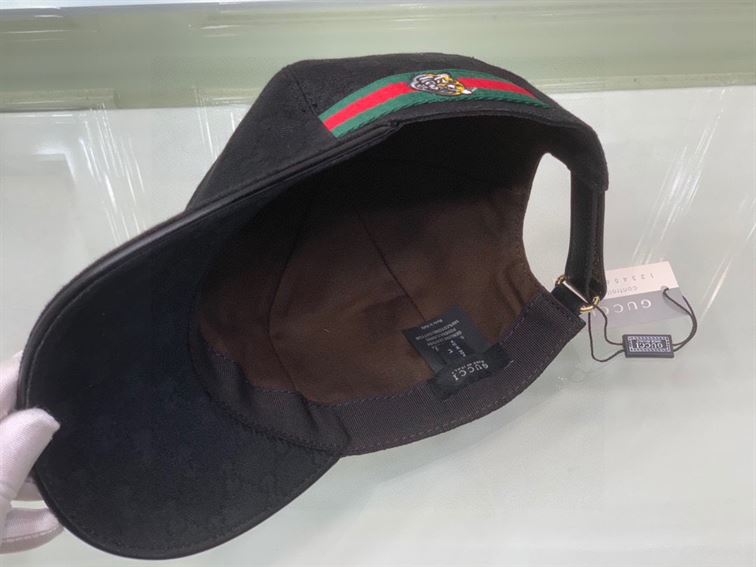 GUCCI GG CANVAS BASEBALL HAT