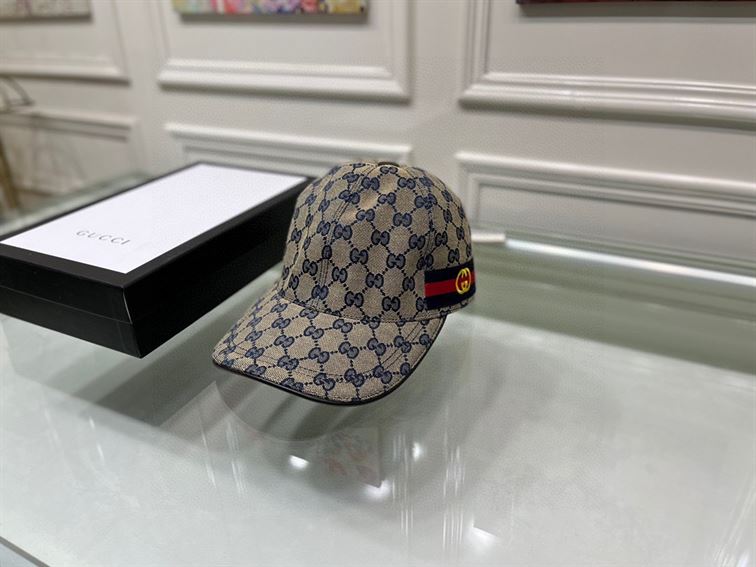 GUCCI GG CANVAS BASEBALL HAT