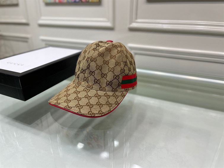 GUCCI GG CANVAS BASEBALL HAT