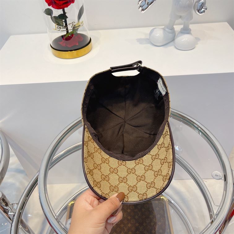 GUCCI GG CANVAS BASEBALL HAT