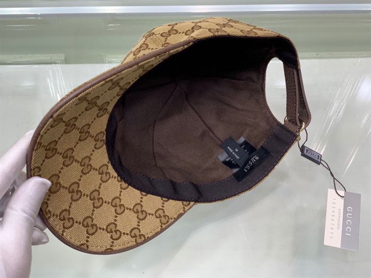 GUCCI GG CANVAS BASEBALL HAT