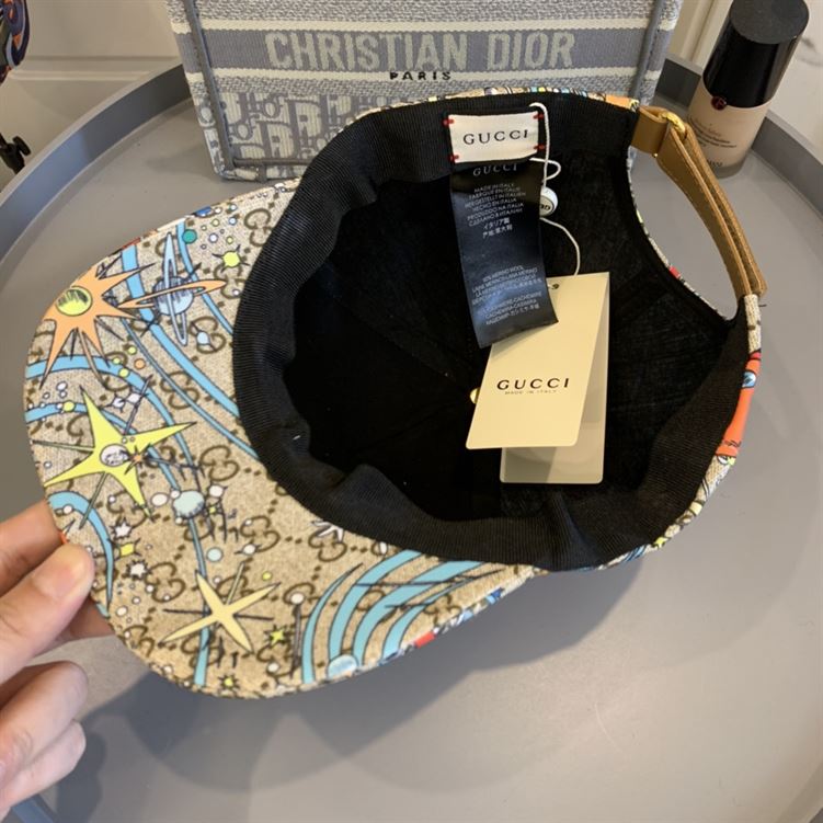 GUCCI GG CANVAS BASEBALL HAT