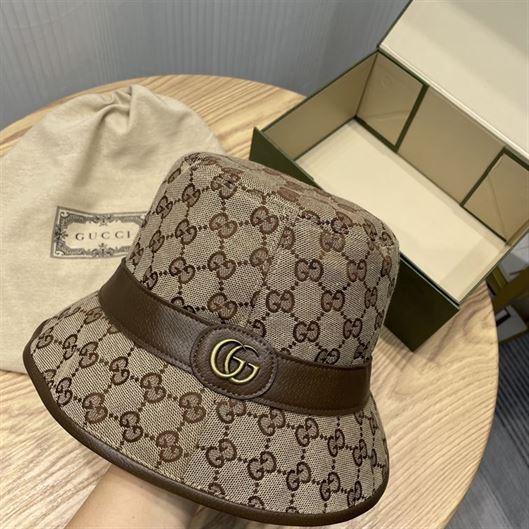 GUCCI GG CANVAS BUCKET HAT