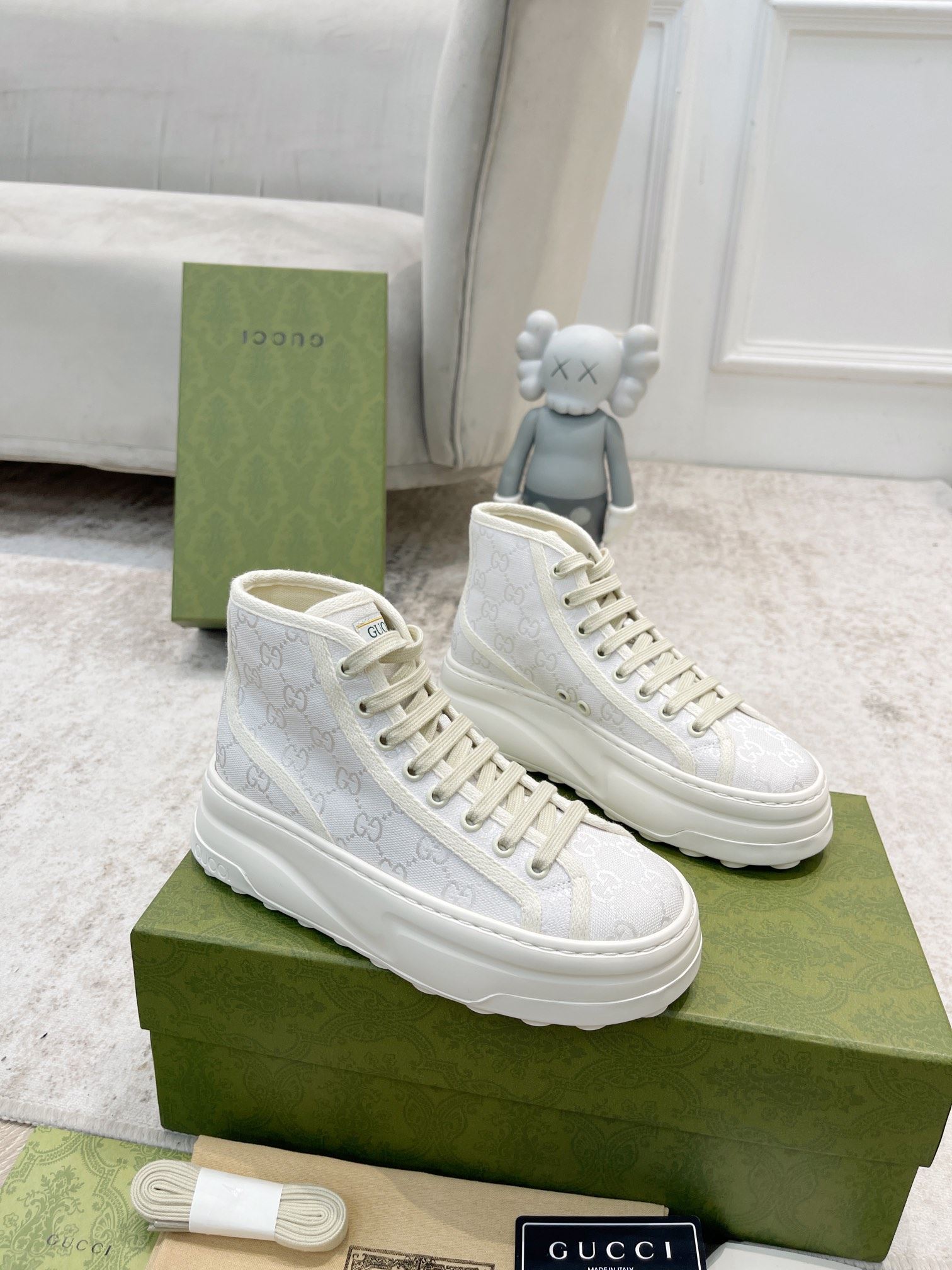 GUCCI GG HIGH TOP TRAINER - GCC152