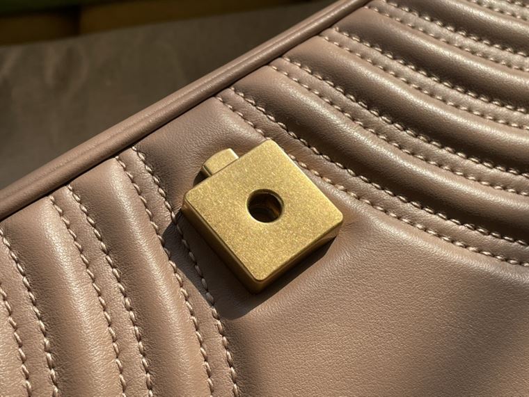 GUCCI GG MARMONT SMALL SHOULDER BAG IN BROWN LEATHER