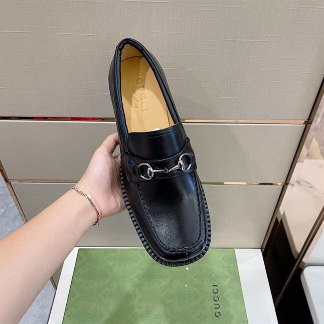GUCCI HORSEBIT LEATHER LOAFER - GL045