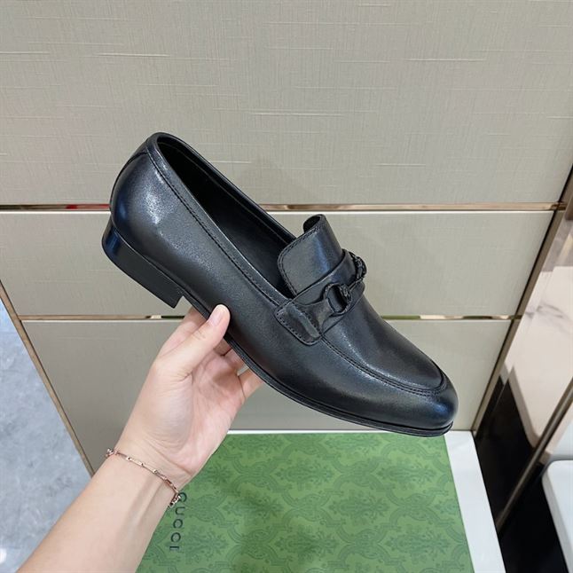 GUCCI HORSEBIT LEATHER LOAFER - GL050