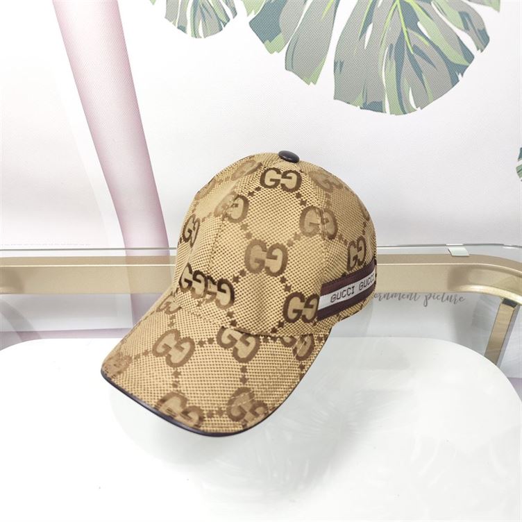 GUCCI JUMBO GG CANVAS BASEBALL HAT