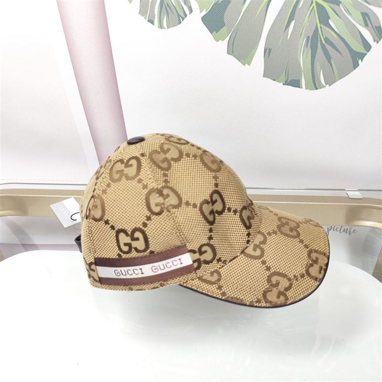 GUCCI JUMBO GG CANVAS BASEBALL HAT