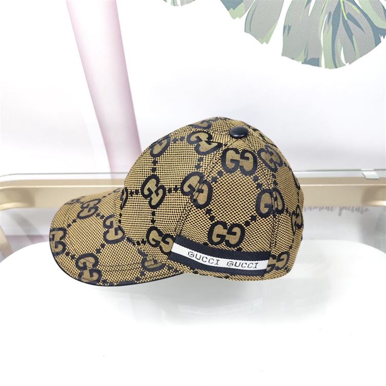 GUCCI JUMBO GG CANVAS BASEBALL HAT