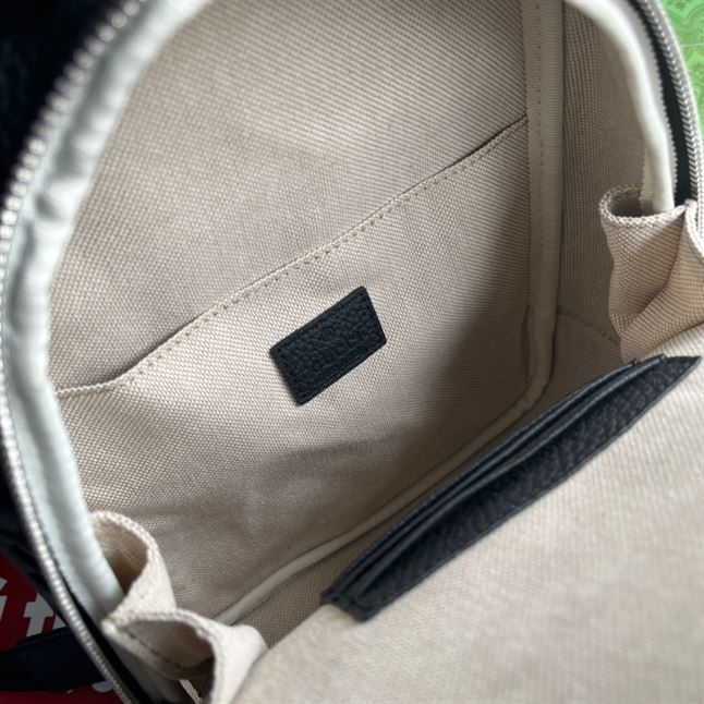 GUCCI JUMBO GG CROSSBODY BAG - BG043