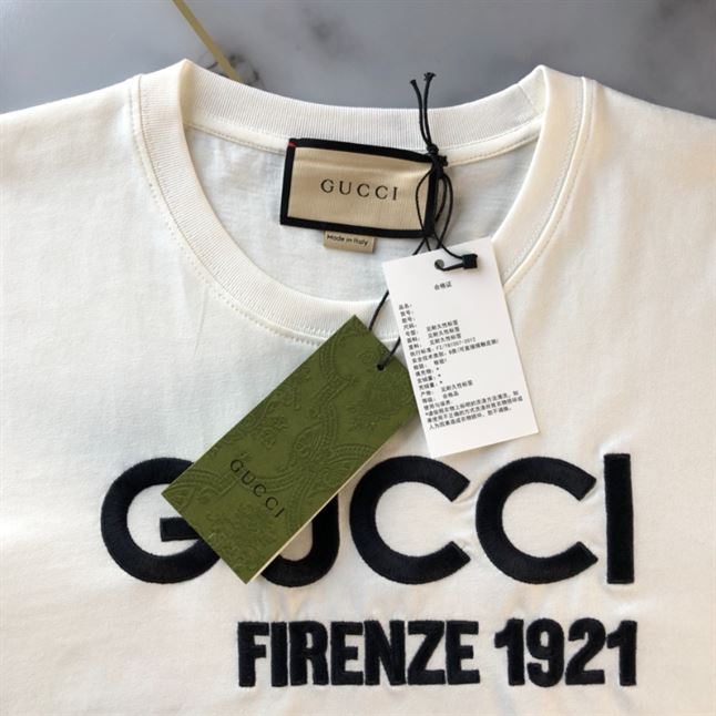 GUCCI LOGO EMBROIDERY T-SHIRT - GGS058