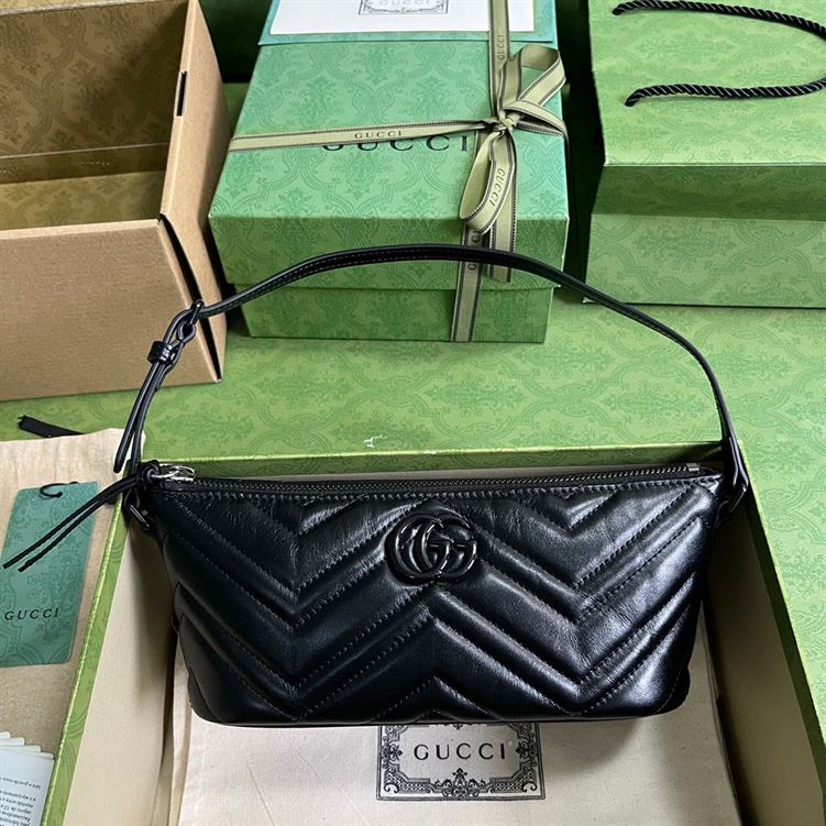 GUCCI MARMONT SHOULDER BAG IN BLACK LEATHER