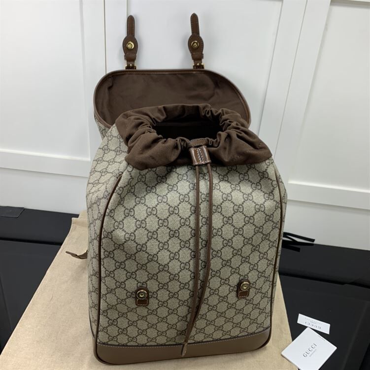 GUCCI MEDIUM BACKPACK WITH INTERLOCKING G - BG025