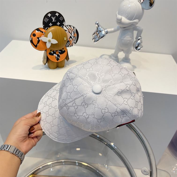 GUCCI ORIGINAL GG CANVAS BASEBALL HAT WITH WEB