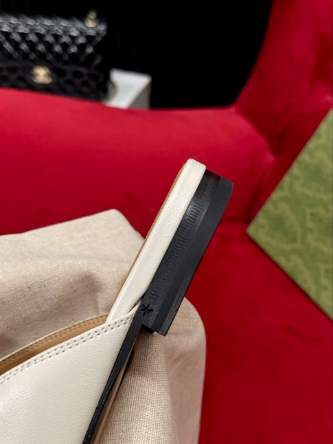 GUCCI PRINCETOWN LEATHER SLIPPER - GL022