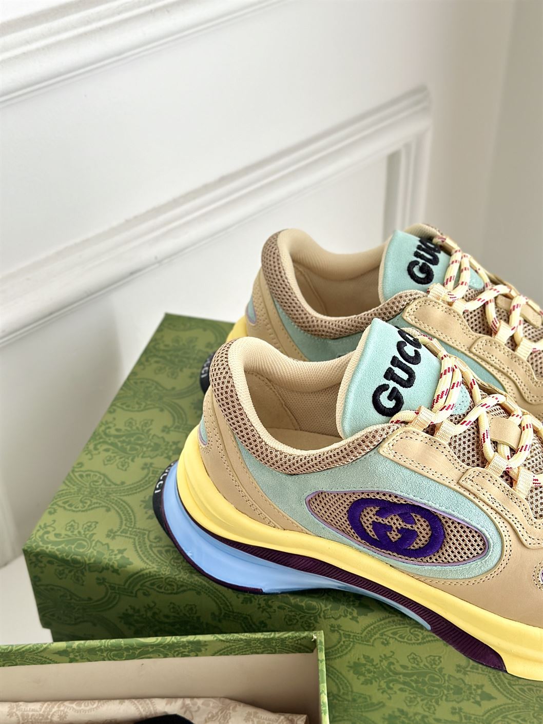 GUCCI RUN SNEAKERS - GCC118