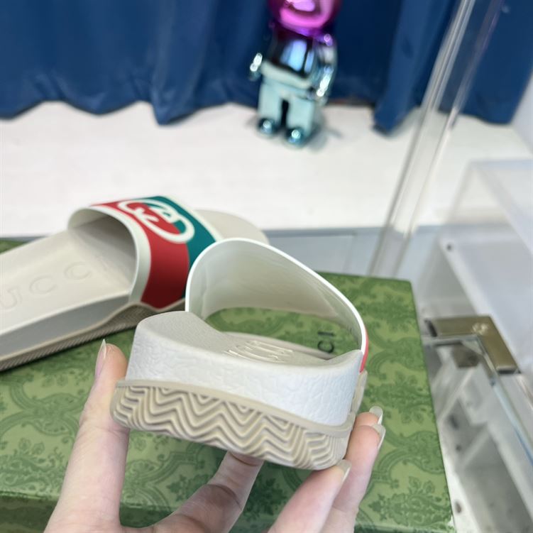 GUCCI SLIDE INTERLOCKING G LEATHER BLACK FOR MEN - GSL006