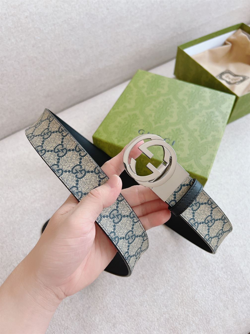 GUCCI SUPREME BELT WITH G BUCKLE - GB012