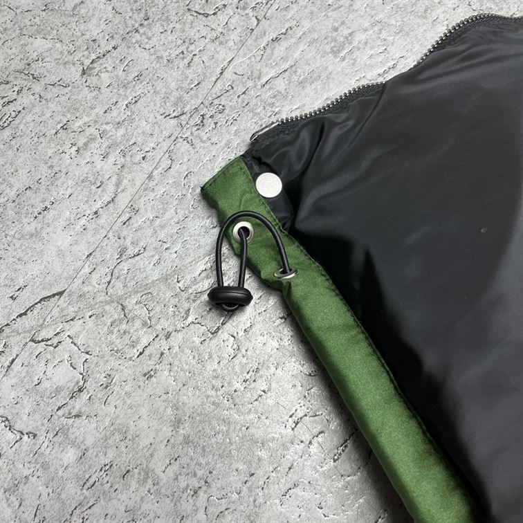 GUCCI WEB STRIPE PADDED DOWN GILET - GCJ026