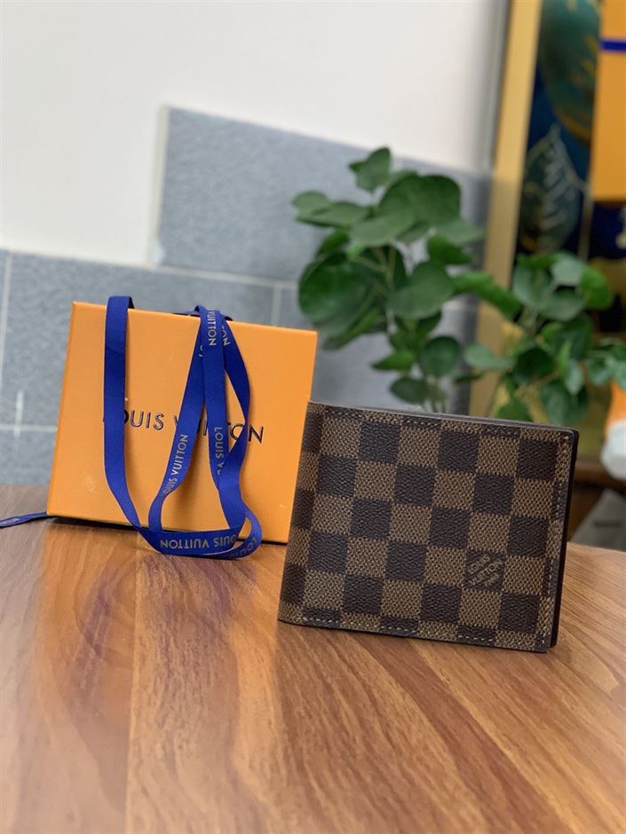 LOUIS VUITTON AMERIGO WALLET DAMIER