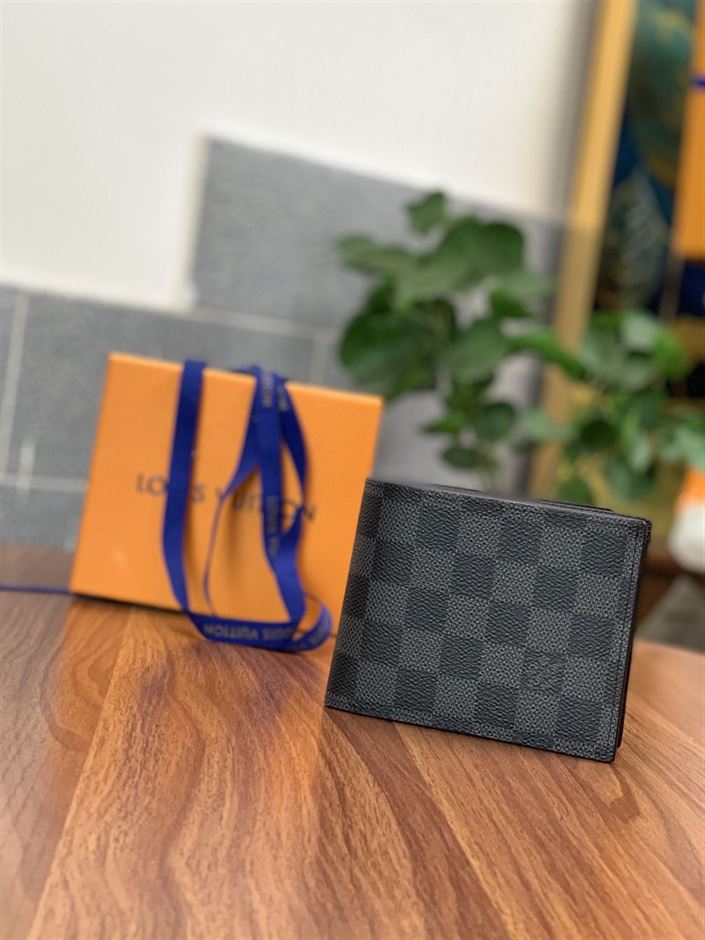 LOUIS VUITTON AMERIGO WALLET DAMIER GRAPHITE