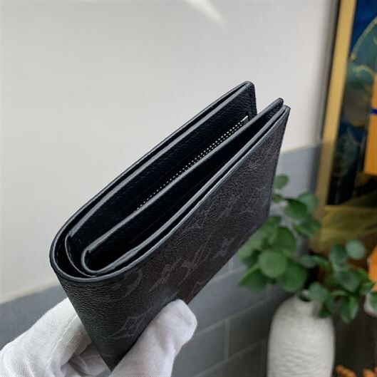 LOUIS VUITTON AMERIGO WALLET ECLIPSE CANVAS