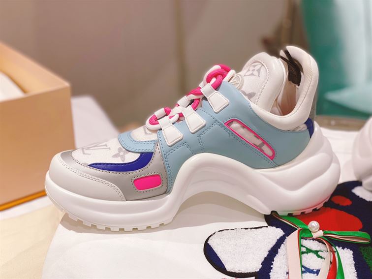 LOUIS VUITTON ARCHLIGHT TRAINERS - LVS100