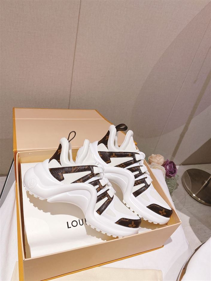 LOUIS VUITTON ARCHLIGHT TRAINERS - LVS106