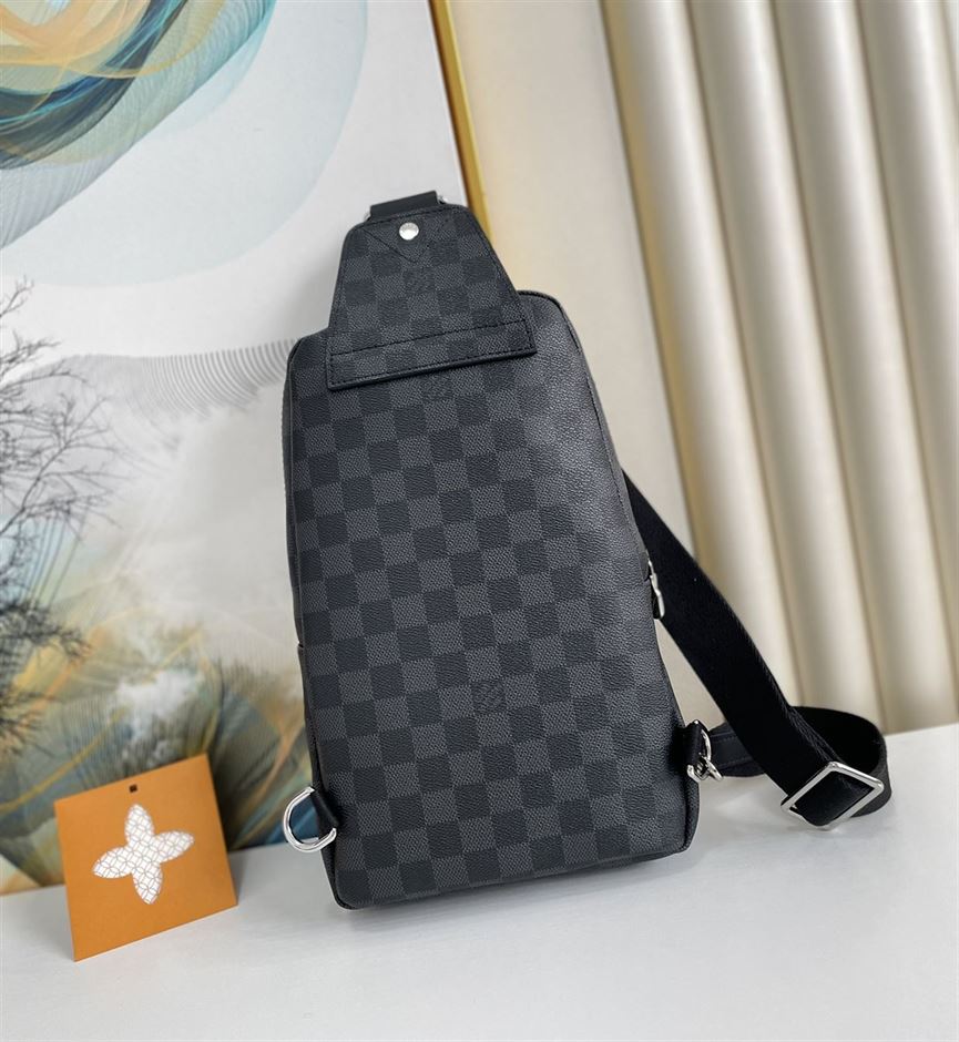 LOUIS VUITTON AVENUE SLING BAG - LVB007