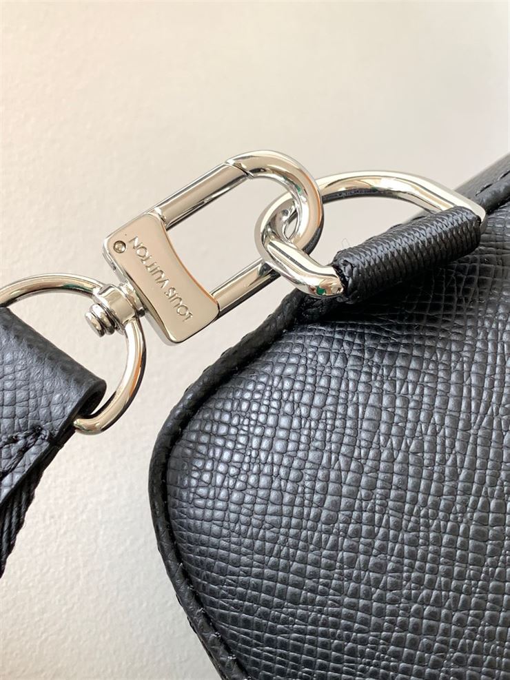 LOUIS VUITTON AVENUE SLING BAG TAIGA - LVB030