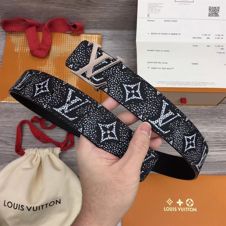 LOUIS VUITTON BELT - LBE032
