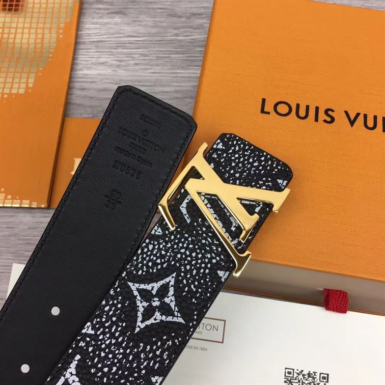 LOUIS VUITTON BELT - LBE034