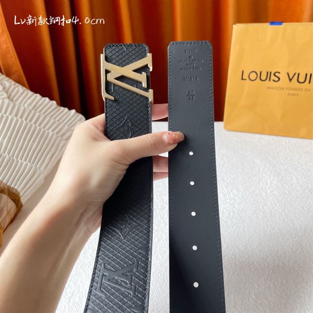 LOUIS VUITTON BELT - LBE058