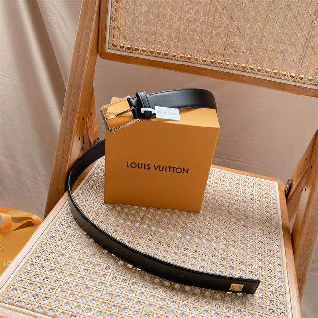 LOUIS VUITTON BELT - LBE063