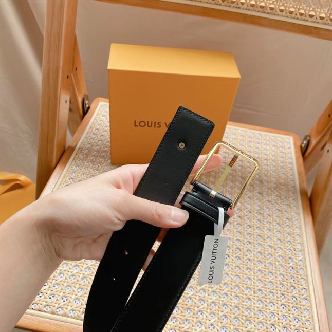 LOUIS VUITTON BELT - LBE063