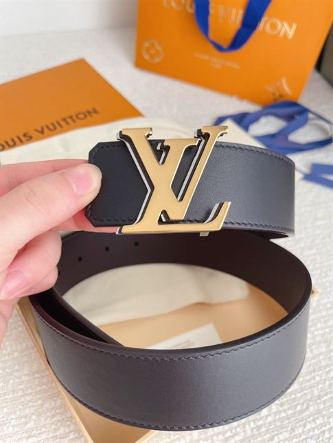 LOUIS VUITTON BELT - LBE067