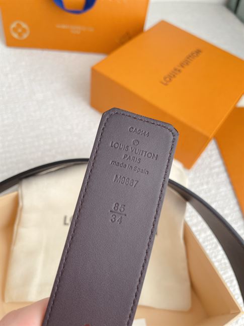 LOUIS VUITTON BELT - LBE067
