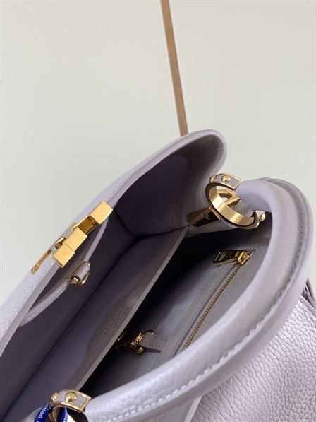 LOUIS VUITTON CAPUCINES BB Light Purple