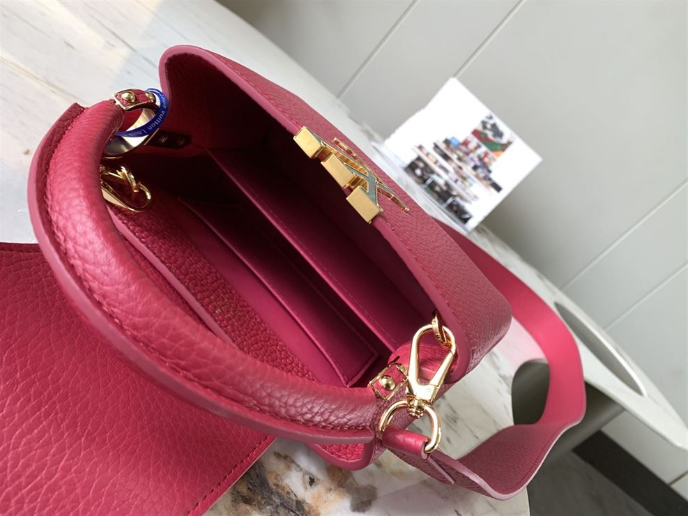 LOUIS VUITTON CAPUCINES MINI Red