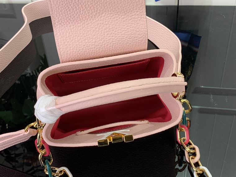 LOUIS VUITTON CAPUCINES MINI PINK